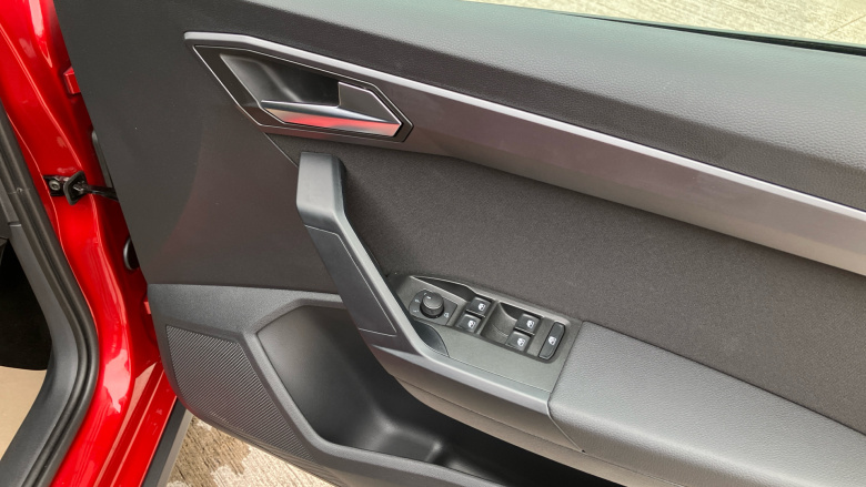 SEAT Arona 1.0 TSI 115 FR Black Edition 5dr Petrol Hatchback